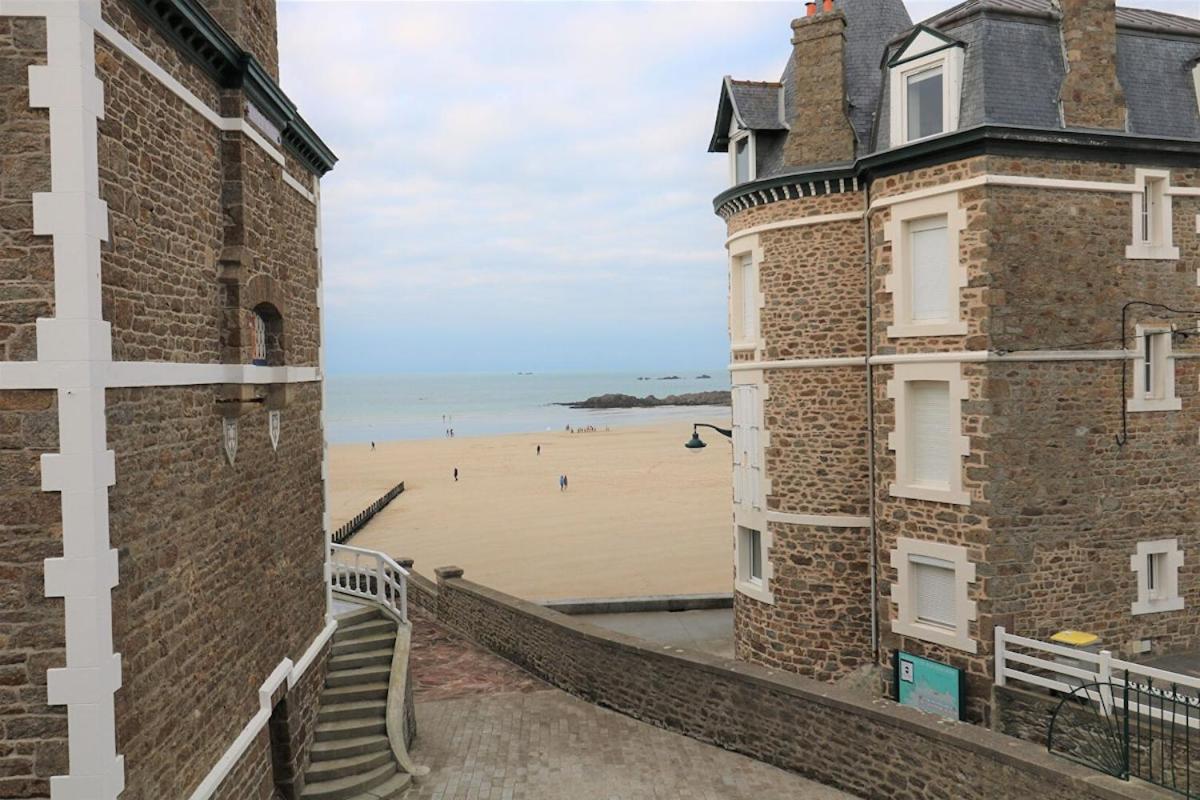 Sea View With Balcony Saint-Malo